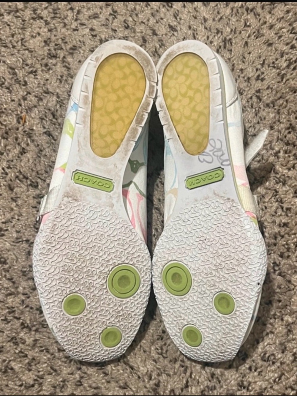 Coach Kyrie Sneakers with Pastel Multi-Color Signature C Print 7.5 - Picture 6 of 6